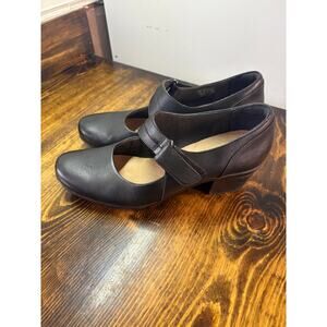 Clarks Black‎ Mary Jane Heels Size 10